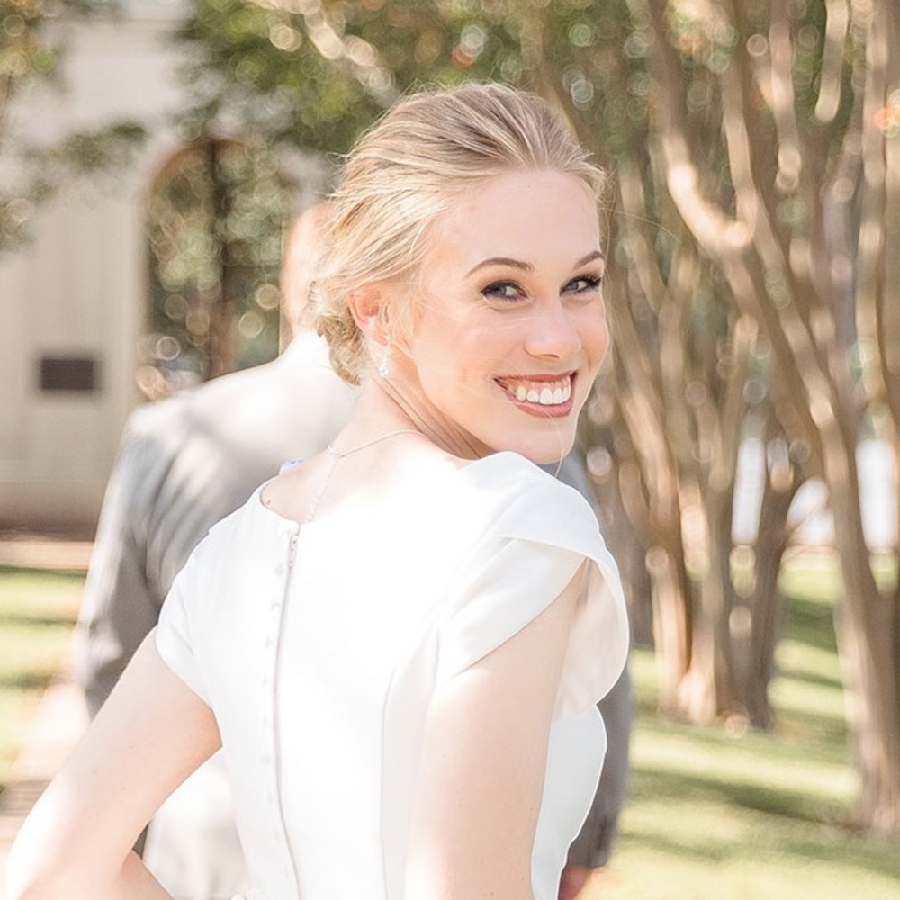 Meet your Posher, Emily